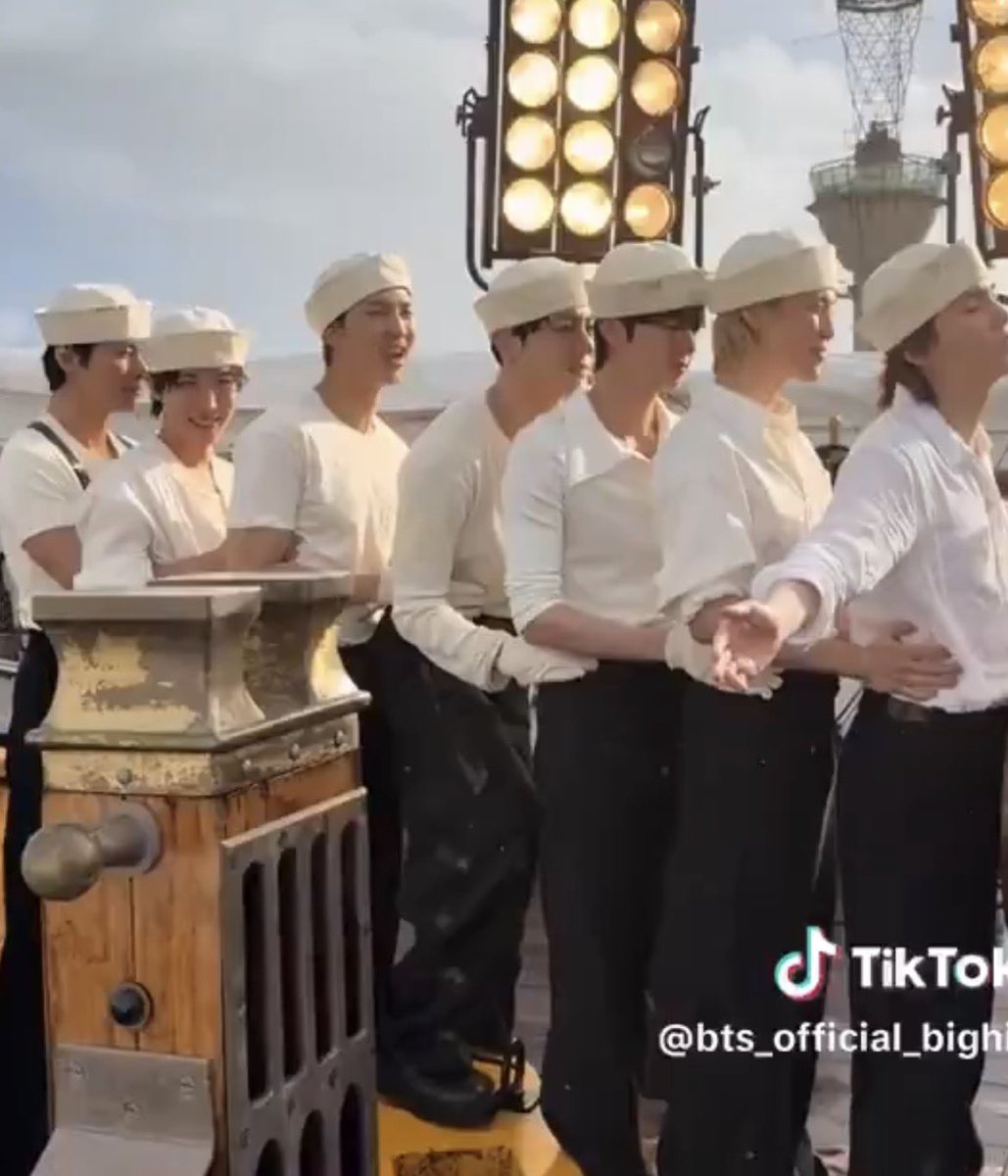 t. | ⊙⊝⊜ tweet media