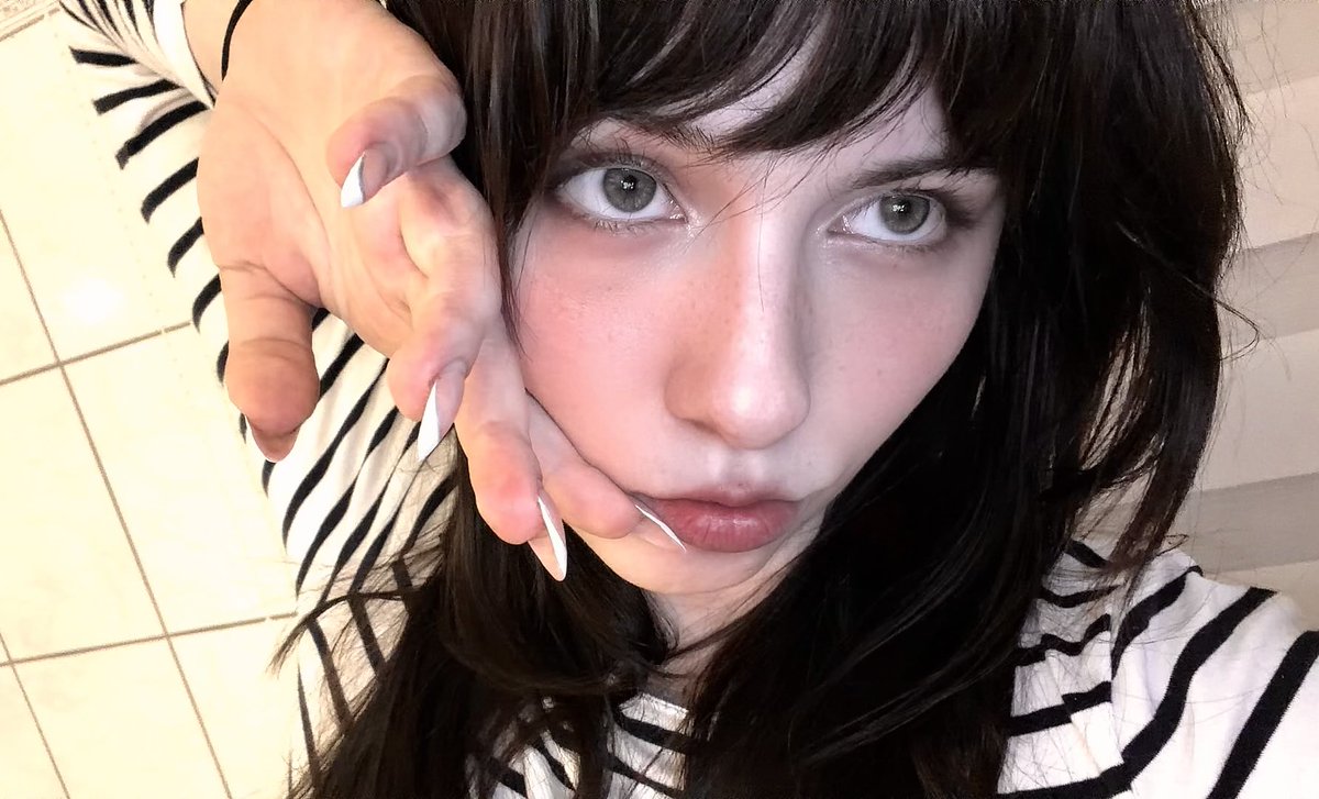 luna ✮ tweet media