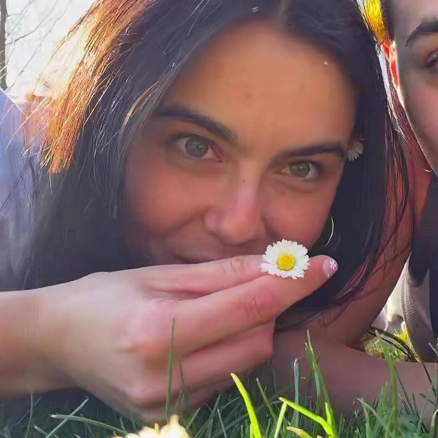 ameetsi🌼 tweet media