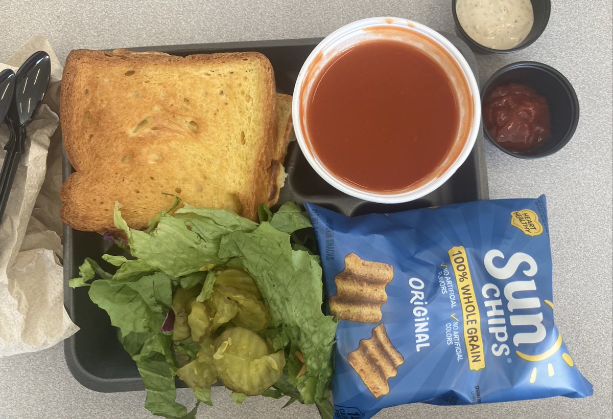 Vick🦴🐾 tweet media