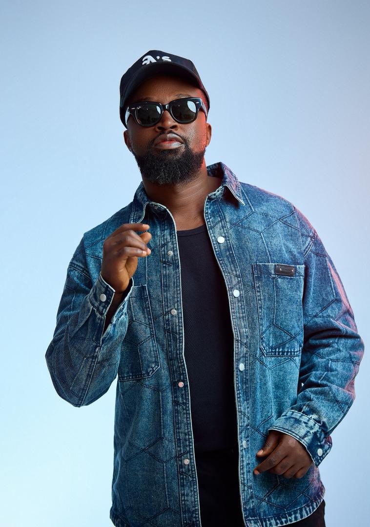 K_agyapong7's tweet photo. When you follow @quabenaasare_hm closely, you’ll understand why he’s being mentioned. The consistency alone says a lot. This year has been a big one for him. @GHMusicAwards
#27THTGMAUNSUNG
#QuabenaAsareForUnsungArtiste https://t.co/VY3kyxofFB