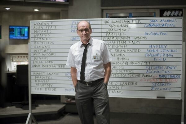 EugWSerra's tweet photo. Happy Birthday to Richard Jenkins! #RichardJenkins #TheCabinInTheWoods #LetMeIn #BoneTomahawk #TheShapeOfWater https://t.co/6D2U3eliXn