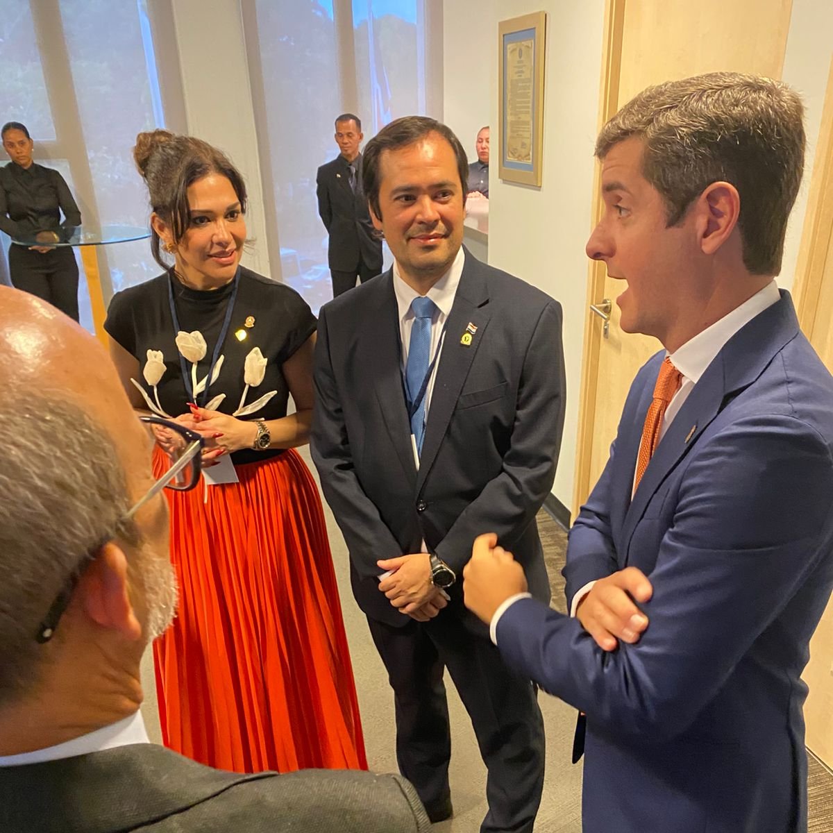 #AHORA Presidente del #PARLASUR, @rodrigamarra 🇵🇾participa de la ceremonia de apertura de la XXXIX Asamblea Ordinaria del <a href="/Parlatino_org/">Parlamento Latinoamericano y Caribeño</a>  🤝Un espacio clave para fortalecer la integración parlamentaria y la agenda regional. #PARLASUR #PARLATINO