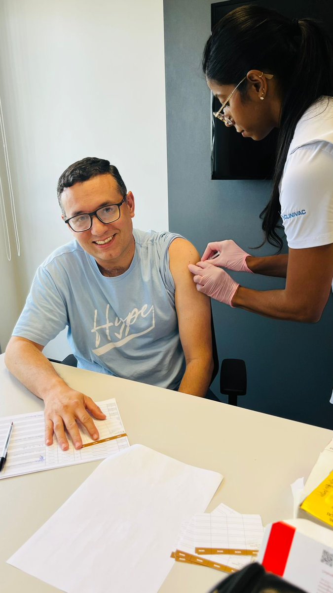 duosystemsaude's tweet photo. Hoje foi dia de cuidar de quem faz a Duosystem acontecer! 💙
Realizamos a vacinação contra a gripe para nossos colaboradores, reforçando o nosso compromisso com a saúde, o bem-estar e a prevenção dentro da companhia.
Cuidar das pessoas é parte essencial da nossa missão! https://t.co/xRkgLjcnln