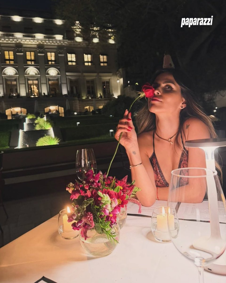 PaparazziRevis's tweet photo. MÁS FUERTES QUE NUNCA💘En medio de los rumores de infidelidad con Emilia Mernes, Leandro Paredes y Camila Galante celebran sus 16 años de amor. https://t.co/2wH8HLEvgc