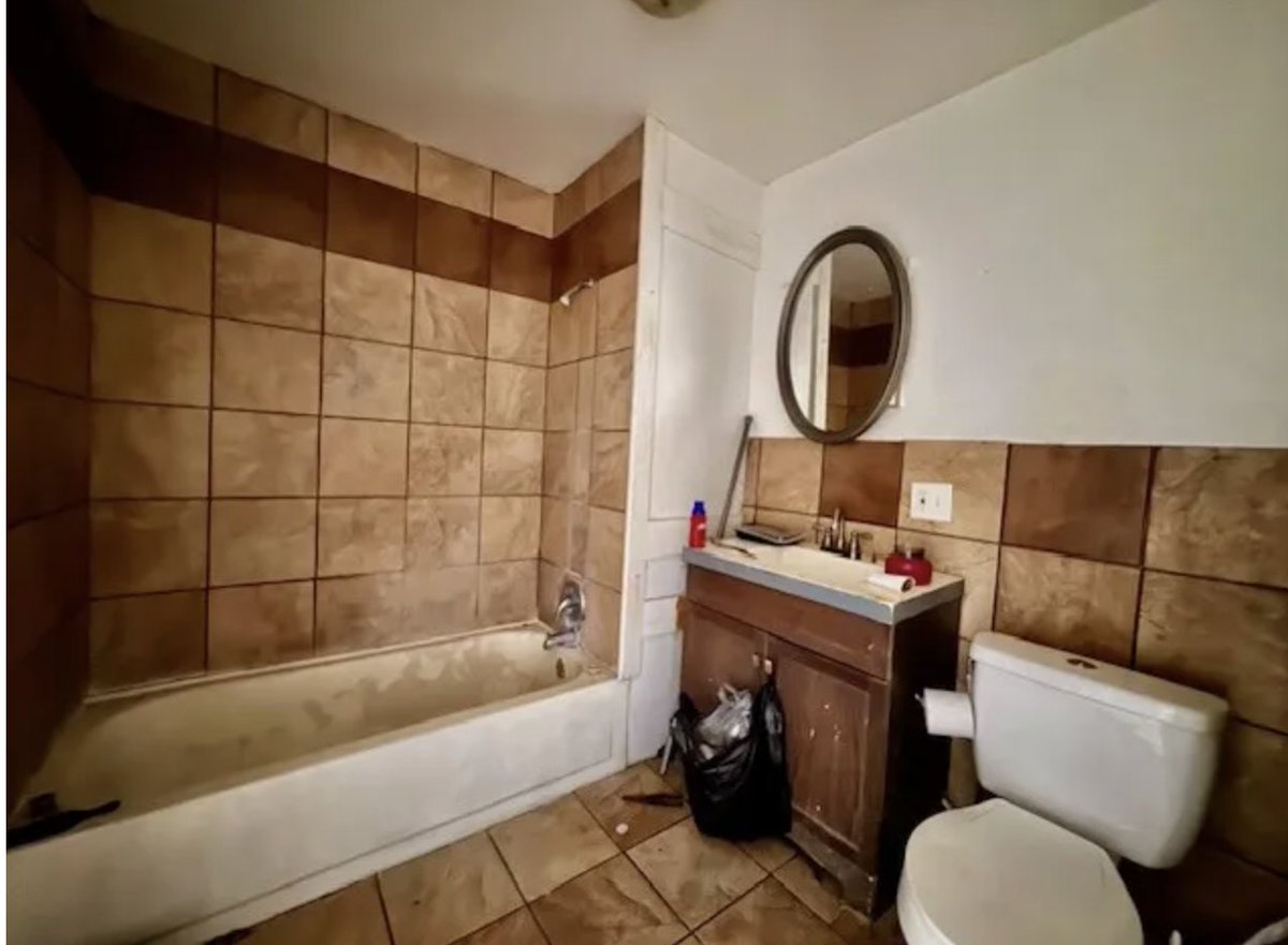 oldhouseunder50's tweet image. $59,900. #Ohio #handyman special #Craftsman. oldhousesunder50k.com/c-1930-ohio-ha…