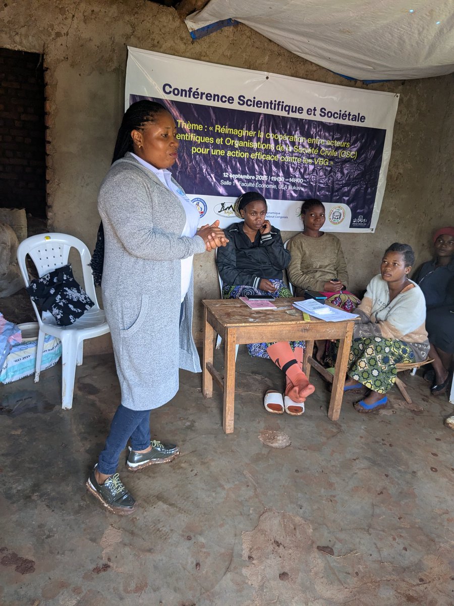 OngTumaini's tweet photo. JI des forêts et de l'eau
 nous avons co-organisé avec @ACNDC_ASBL
À #Nyatende, un échange avec les femmes et filles sur la protection de l'environnement et l'importance d'avoir de l'eau potable dans la communauté 
 Un grand merci à @ACNDC_ASBL pour son appui et sa facilitation https://t.co/9F6ciCQawf