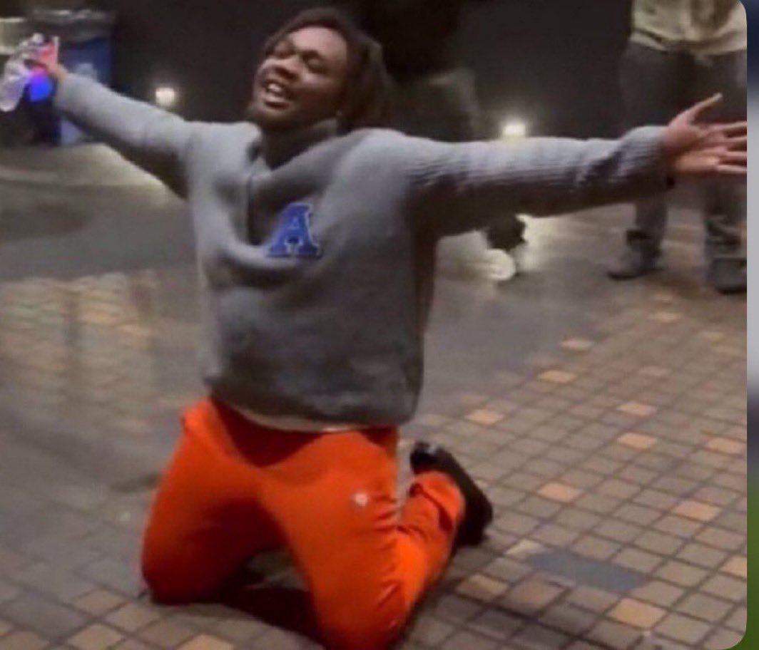 FRAGRANCEBYORA🤍💐🌹 tweet media