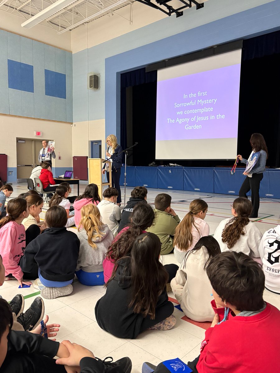 St. Nicholas Catholic Elementary School tweet media