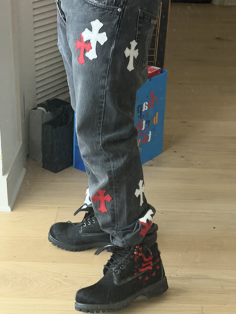 ilovechrome55's tweet image. #BirthdayBoy