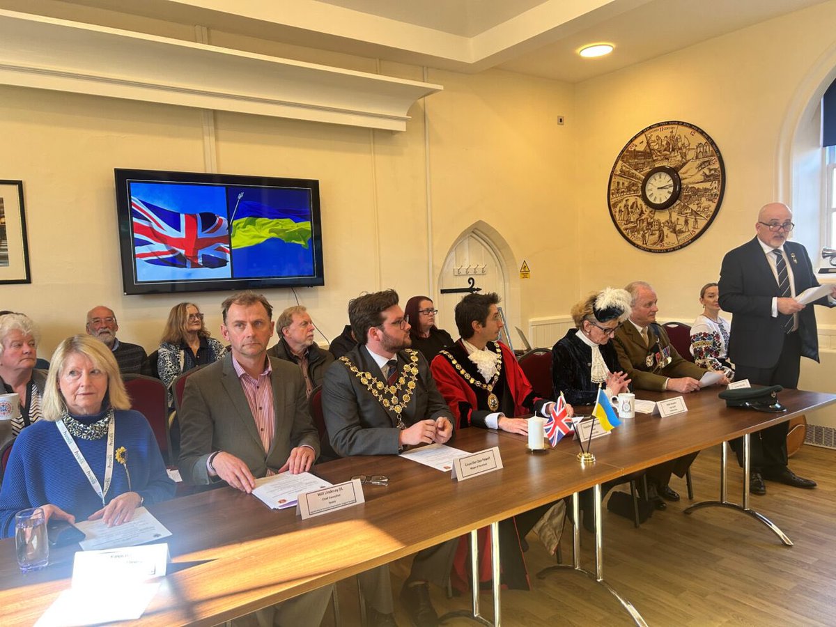 RossonWyeTC's tweet photo. Ross-on-Wye has officially entered into a twinning friendship agreement with the Ukrainian town of Ovruch, marking a strong commitment to solidarity, recovery, and resilience between our communities.
More details 👉🏻 https://t.co/YbMzrhs0SY https://t.co/LRISL5MAPP