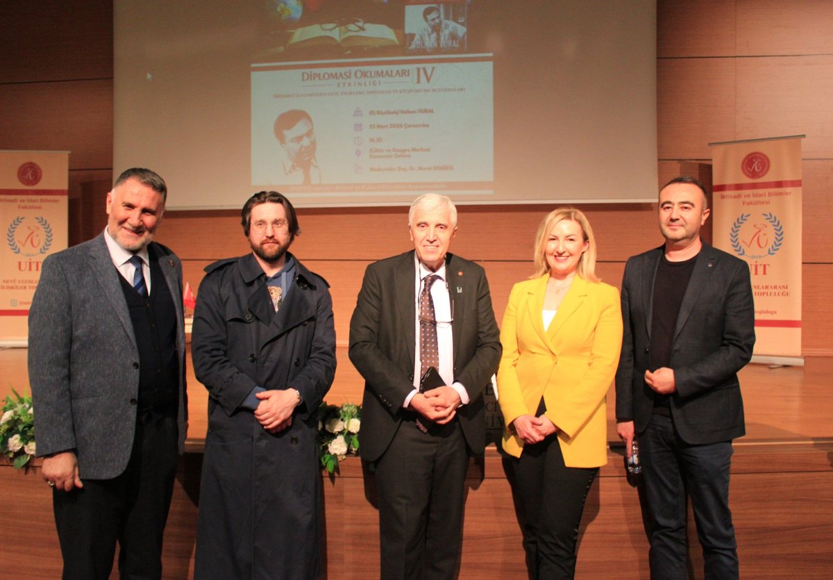 IsilAcehan's tweet photo. Üniversitemizde Prof. Dr. Hüseyin Bağcı Hocamızla çok güzel bir etkinlik gerçekleştirdik.

Uluslararası İlişkiler Topluluğu öğrencilerimiz her şeyi o kadar güzel organize etmişler ki gurur duydum! 

Türkiye’nin dünyadaki en güçlü kültürel diplomasi merkezlerinden Kapadokya’da, bu vizyonla yetişen gençlerimizin gelecekteki başarılarına olan inancım tam! 😊🌍