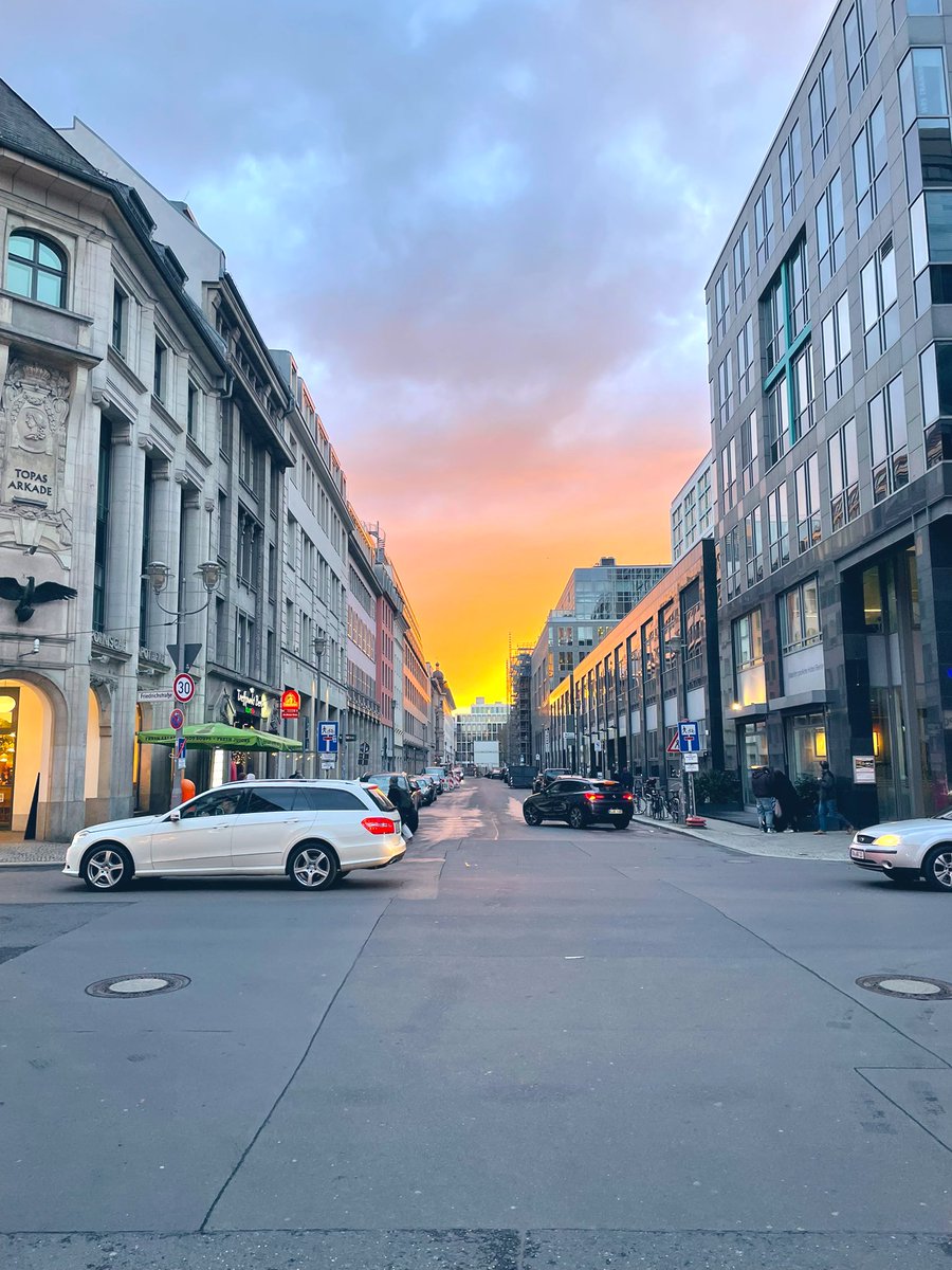 Berlin Companion tweet media