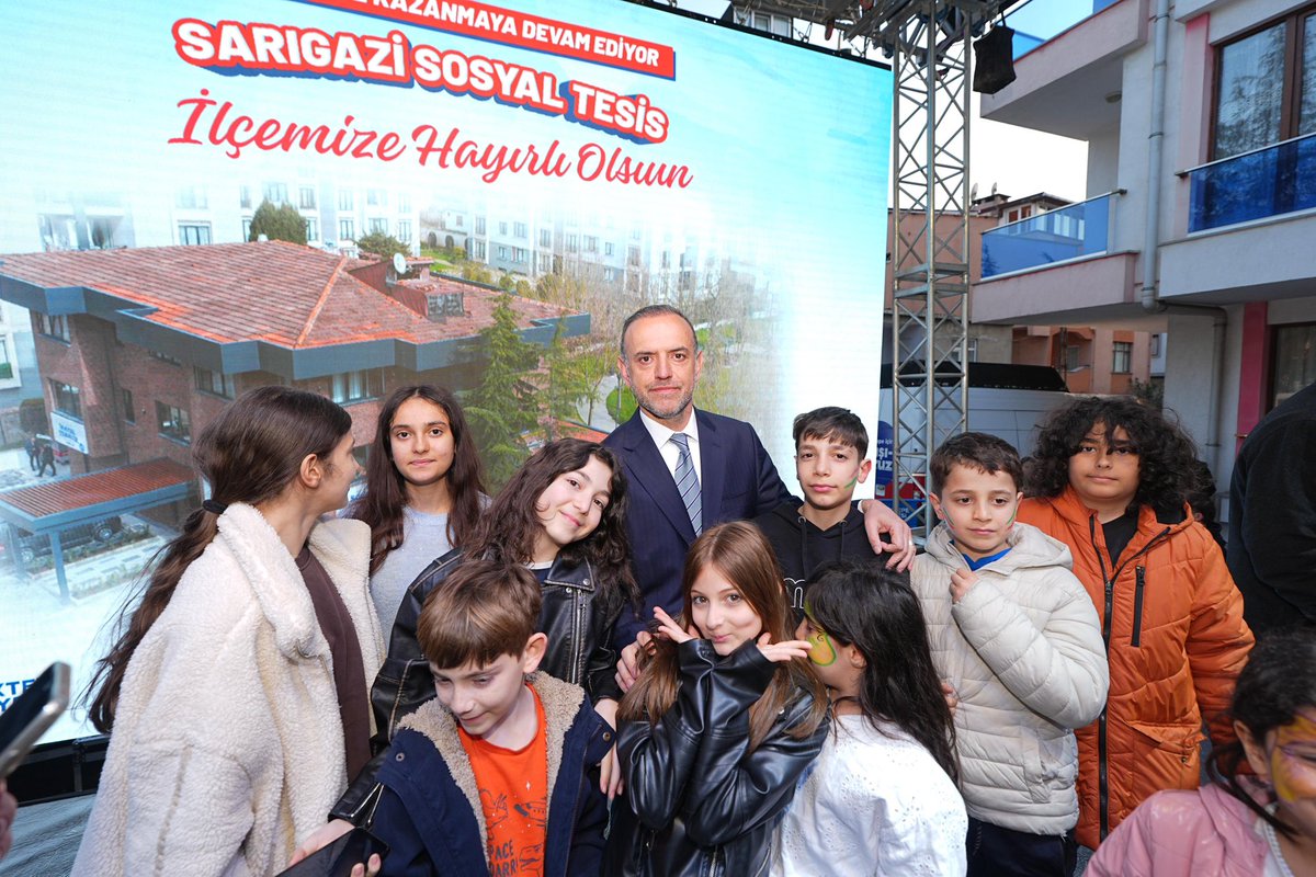 Yepyeni bir sosyal yaşam alanı olan Sarıgazi Sosyal Tesisi’ni Sancaktepe’mize kazandırmanın mutluluğunu yaşıyoruz.

Açılış törenimize katılan tüm misafirlerimize teşekkür ediyorum.

Sancaktepe Kazanmaya Devam Ediyor!
