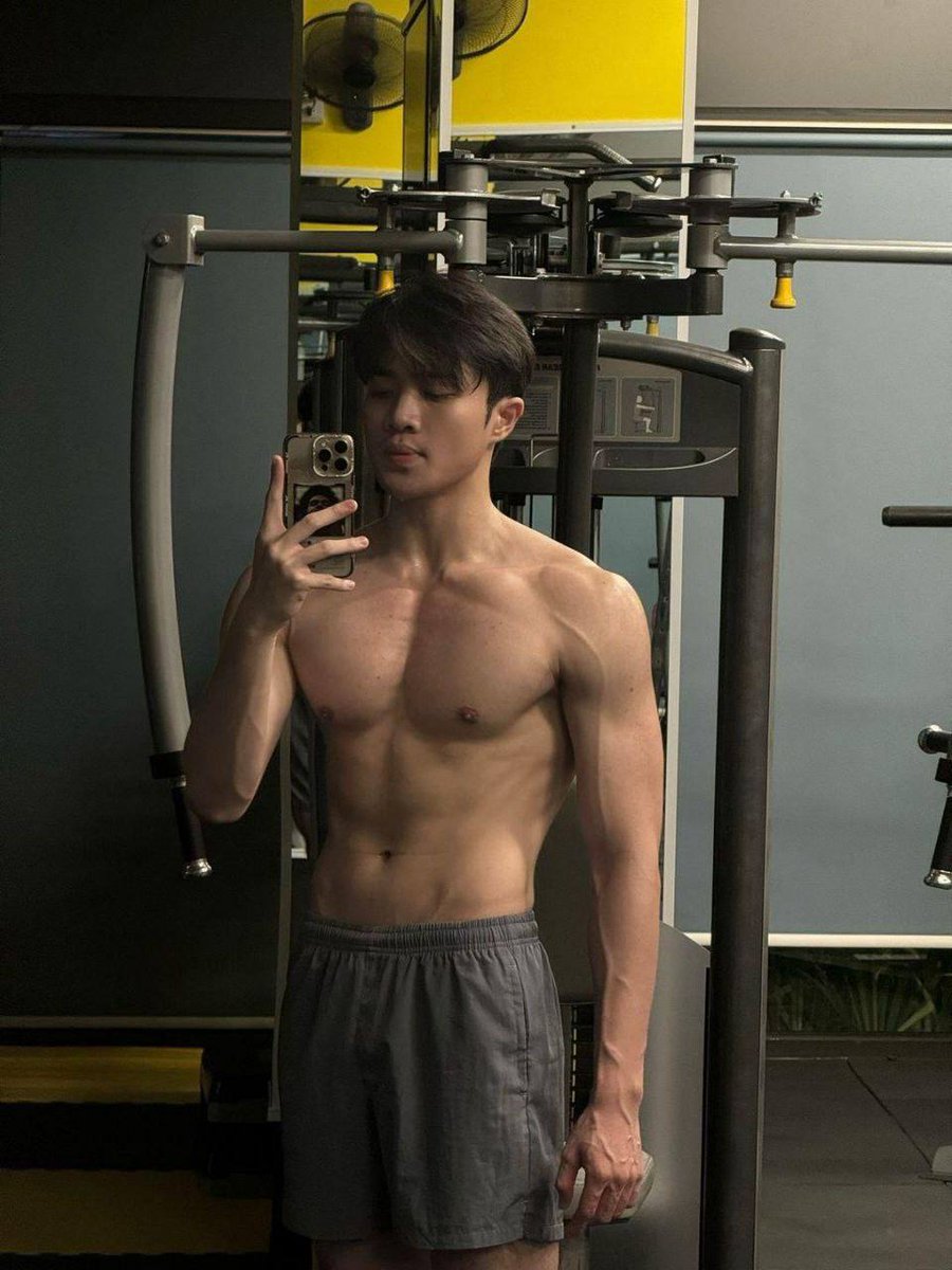 Chris Handy tweet media