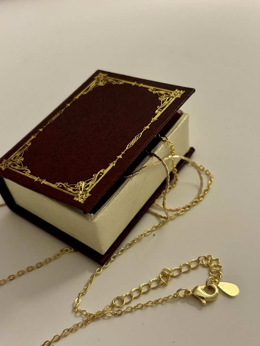 ᪥ 𝒮 tweet media