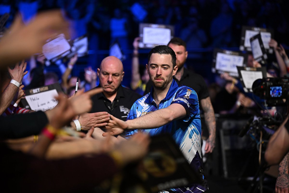 Luke Humphries MBE tweet media