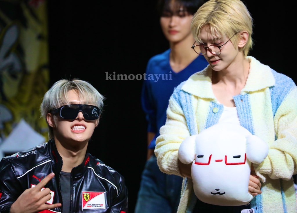 20260326 도베즈(민기♡여상)

全然違う系統の2人が笑える

#민기
#여상
#도베즈