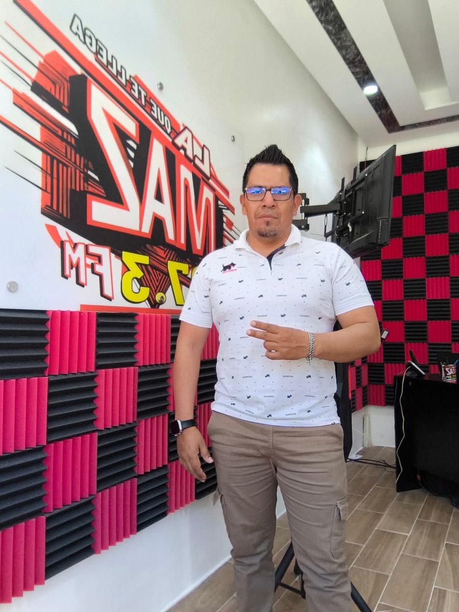 Excelente Jueves 
Con Toda La Actitud 
Siempre Pa'delante.