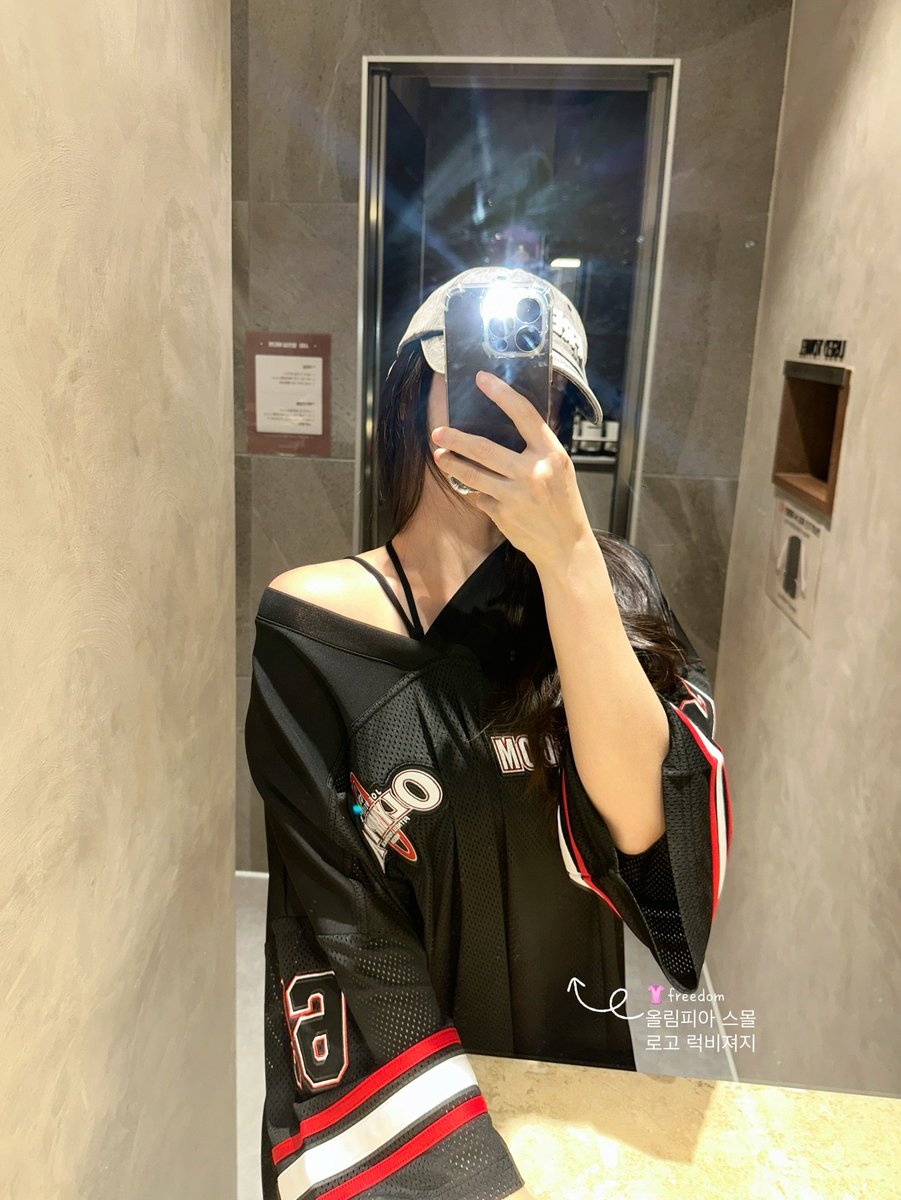 _matemate__'s tweet photo. 여름준비 시자콩♥️
#셀카 #ootd #오운완 https://t.co/WDW3qxrRFt