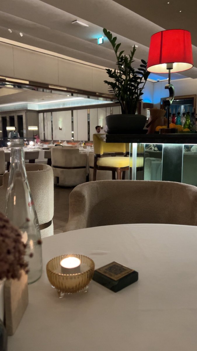 شـــقران tweet media