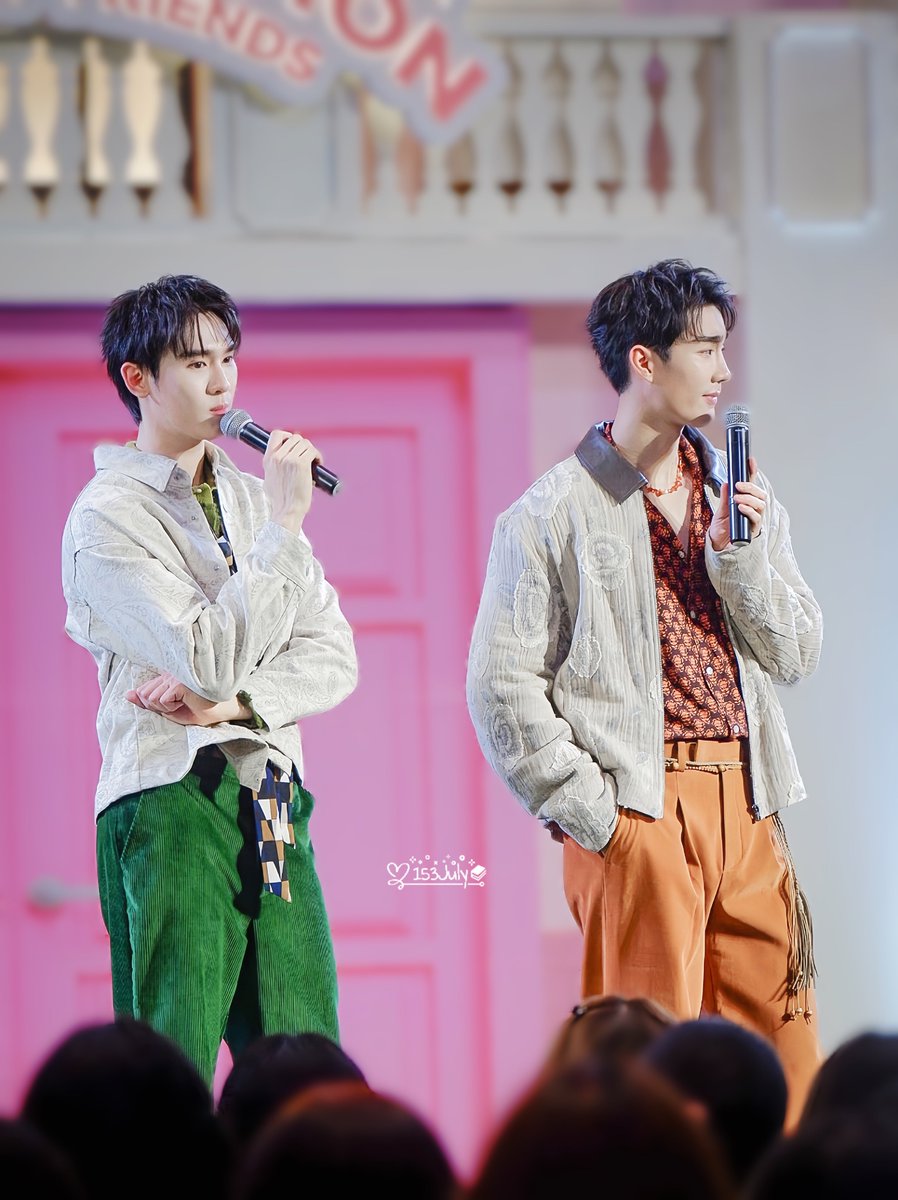 -เอ็นเจเป็นหนอนหนังสือ♡ tweet media