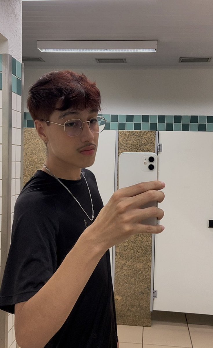 Owgraebin tweet media