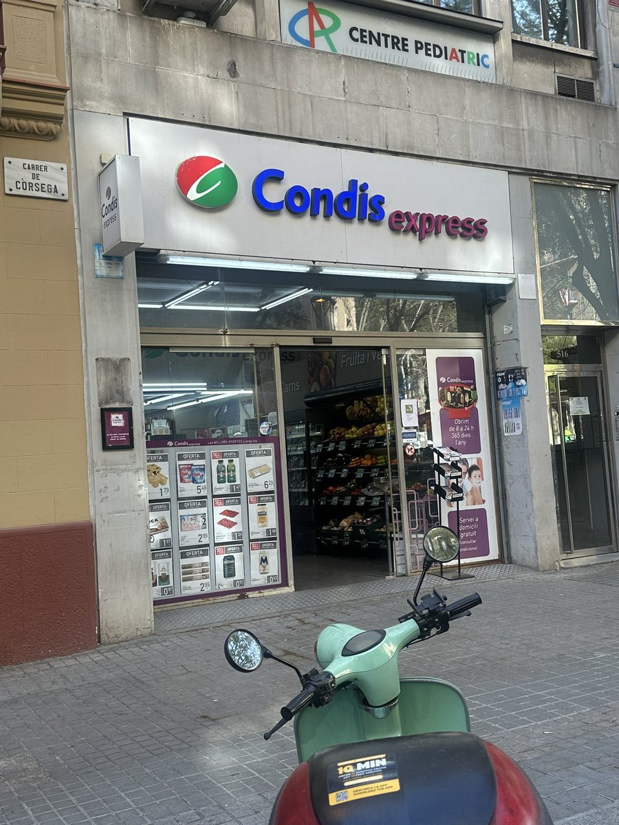 Corsega am Sardenya, are sembla que han apres, però…dos cops els he enxampat amb begudes caducades. I Una tarda em varen perseguir pel carrer al protestar…Tinc molts testimonis.