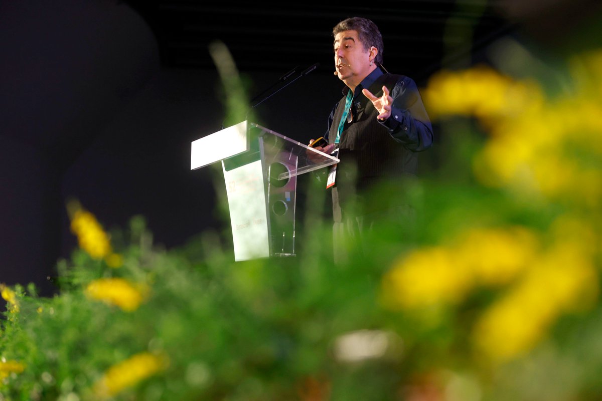 AEPJP's tweet photo. 🌿🏛️ Patrimonio y ciudad

En #PARJAP2026, Albert Cuchí presenta “Park Güell” 🌳Arquitectura, paisaje y sostenibilidad en un espacio clave de Barcelona @AEPJP https://t.co/RBzypZPsLt