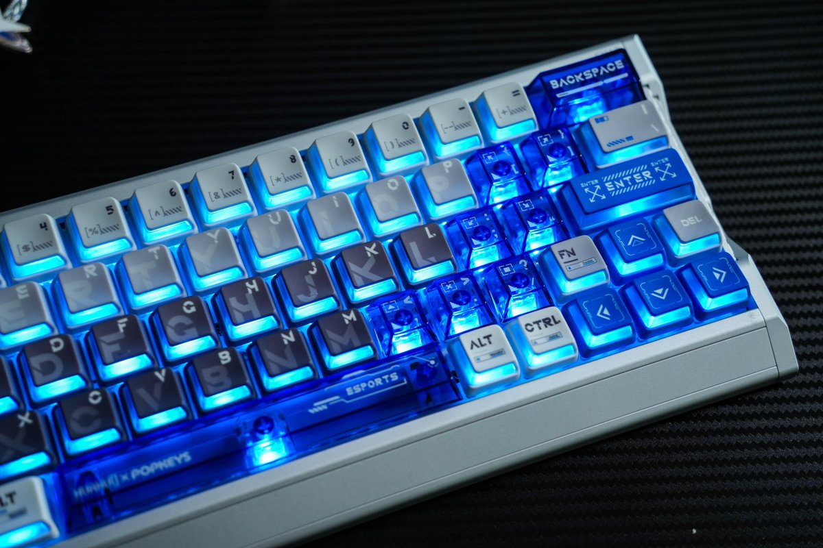 NvsionGear's tweet image. Sky &amp;amp; Ice🧊

#MechanicalKeyboard #gaminggear