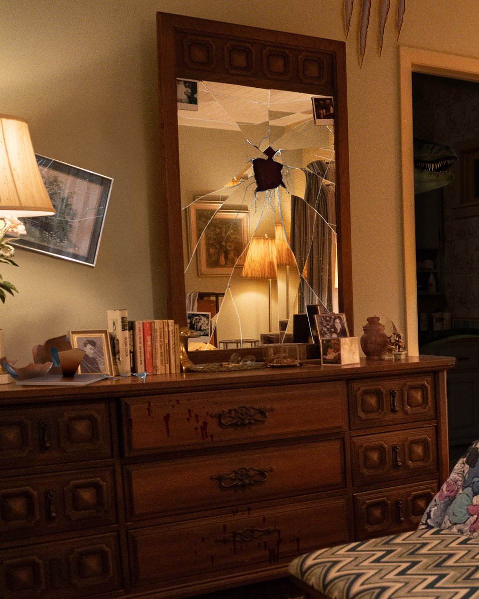 Zillow Gone Wild 🏡 tweet media