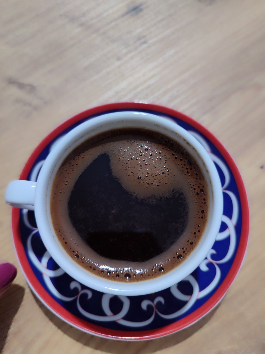 Buzlar Kraliçesi 👑 tweet media