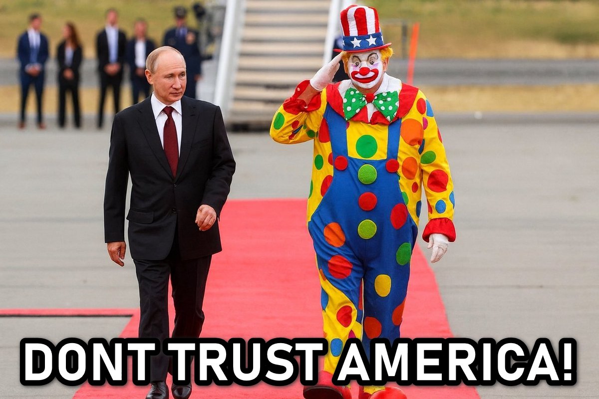mc_iwar's tweet image. Insane Putin &amp;amp; his loyal 🇺🇸 clown in cheif Trump.#rubles