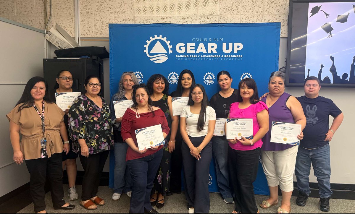 Series Complete! Our Navigating the Path to College 2.0 workshops wrapped up, and we're so proud of our parents! Families walked away with tools to better support their students through academics, college admissions, financial planning, mental health resources, and self‑advocacy.