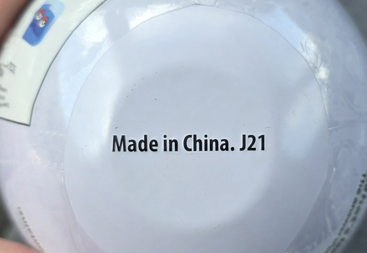 LUXURY CARDBOARD tweet media