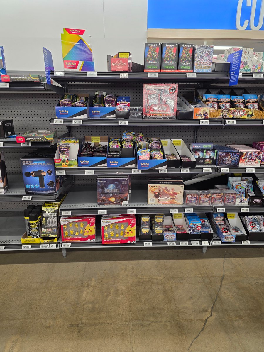 LUXURY CARDBOARD tweet media