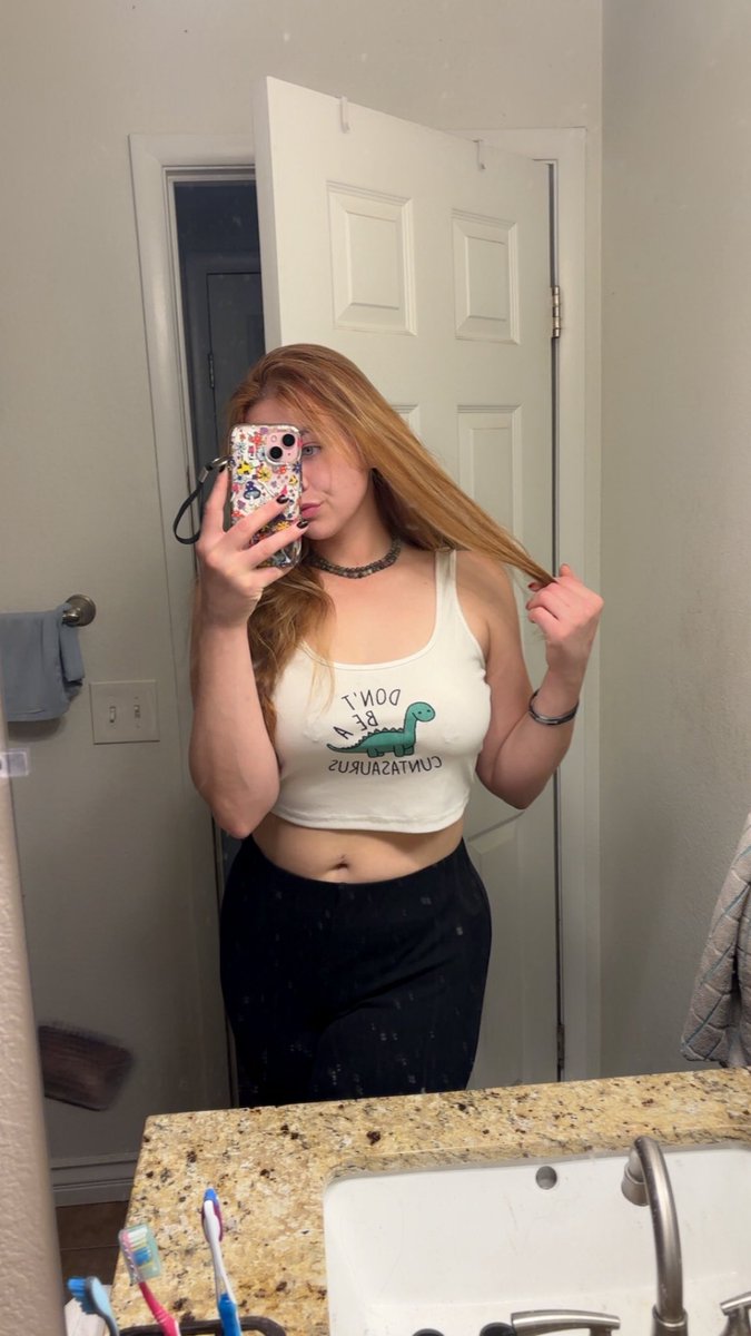 steppsislyss's tweet photo. Do you like my curves ?(: https://t.co/9RJLt3wOdf