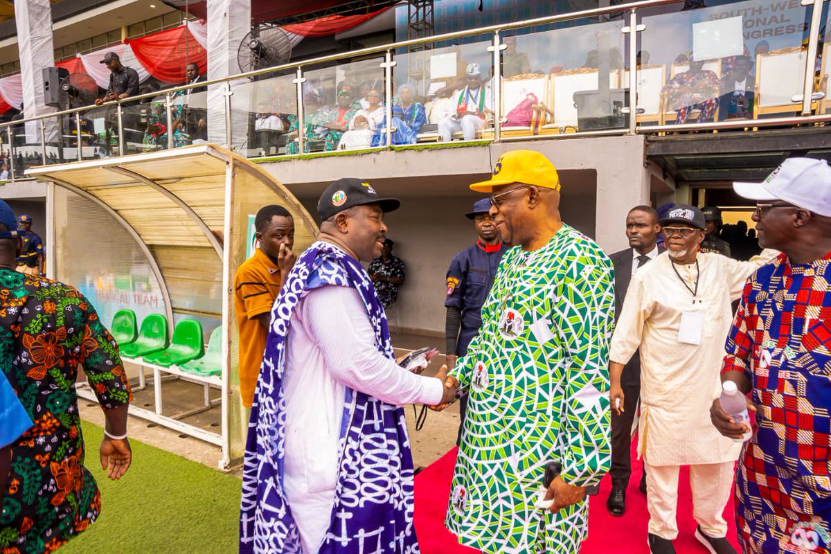 Senator Sharafadeen Alli tweet media