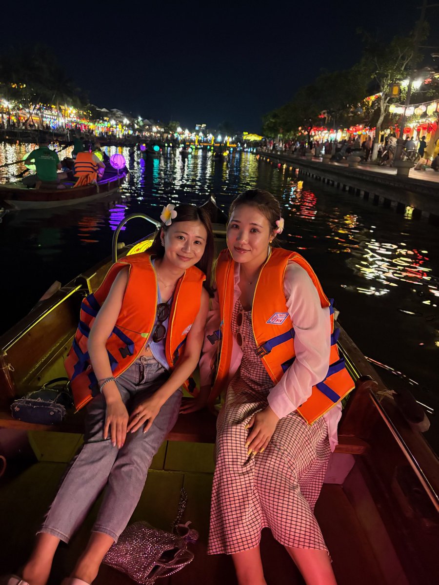 sunflower06_18's tweet photo. ホイアン🥥🛶 https://t.co/lpS4HtihVf