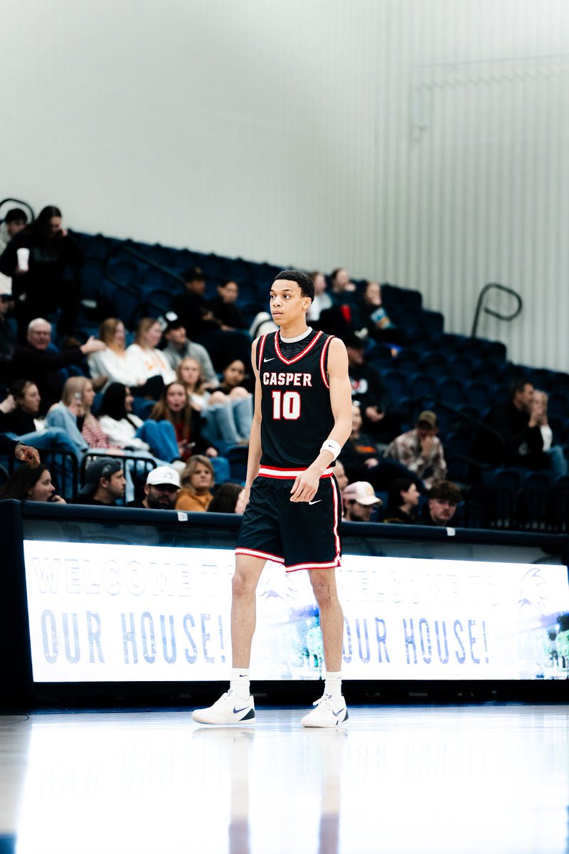 Deion813's tweet photo. Full season highlights for 6’7 Freshman Wing Zachariah Linson (@Zach_linson). Looking to transfer to another JUCO or 4 year. Coachable with a high ceiling and the ability to stretch the floor. https://t.co/x4Io7FWPmK