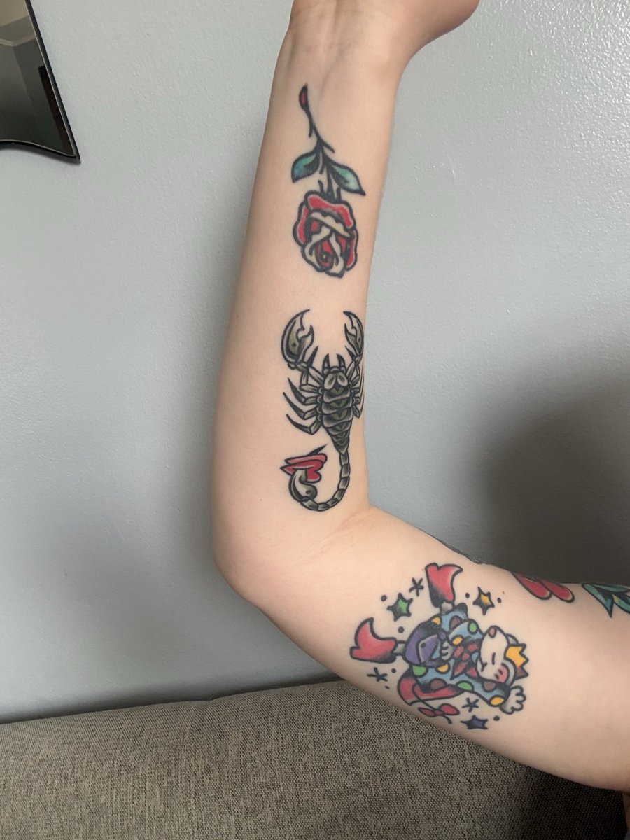 twisturankle's tweet photo. here’s the full arm so far… like we’re getting there ! https://t.co/sAhqAL5hXf