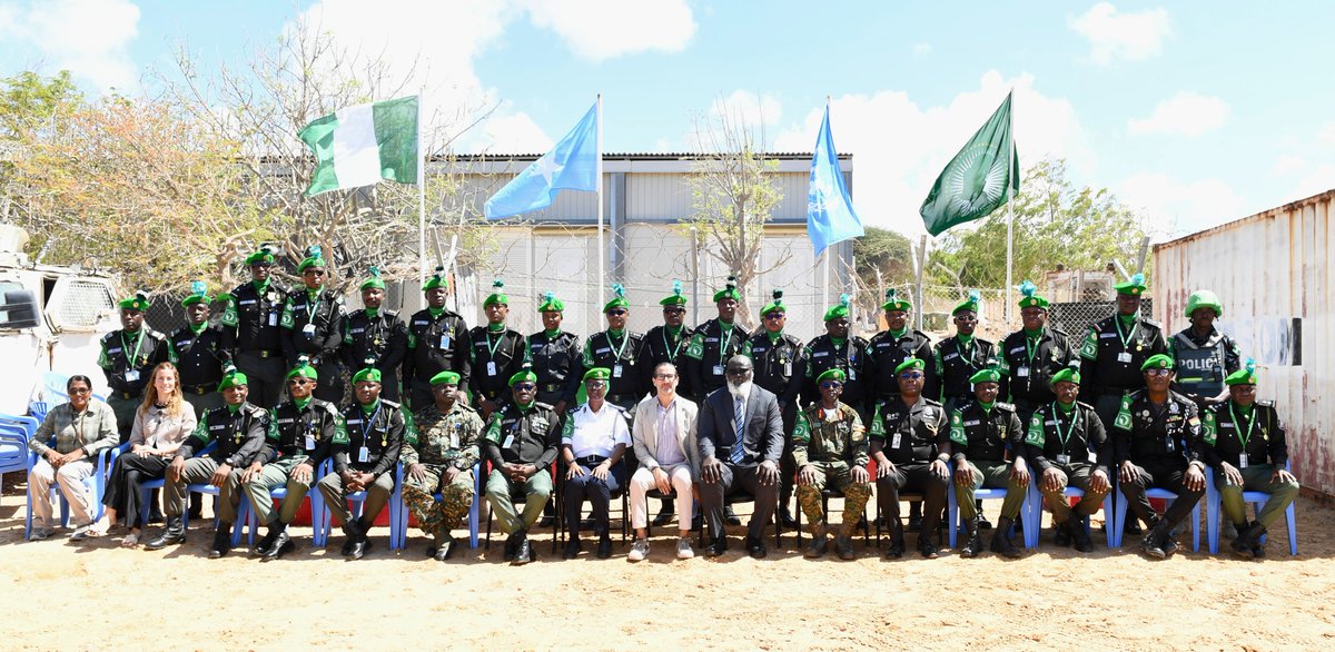 UNSOS_'s tweet photo. 🇳🇬🇸🇴🇺🇳 @UNSOS_ joined the #NFPU13 Medal Parade, honouring Nigerian Formed Police Unit personnel serving under @aussom_ for their service in #Somalia.

On behalf of the Acting ASG & Head of UNSOS, Fabio Mevoli commended their dedication, emphasizing that the occasion both recognises their accomplishments & honours the sacrifices made for peace & security in Somalia.

#UNSOS supports #AUSSOM police components, including #NFPU, in promoting #peace & #stability, protecting civilians & supporting #SomaliPoliceForces.

#SupportedByUNSOS