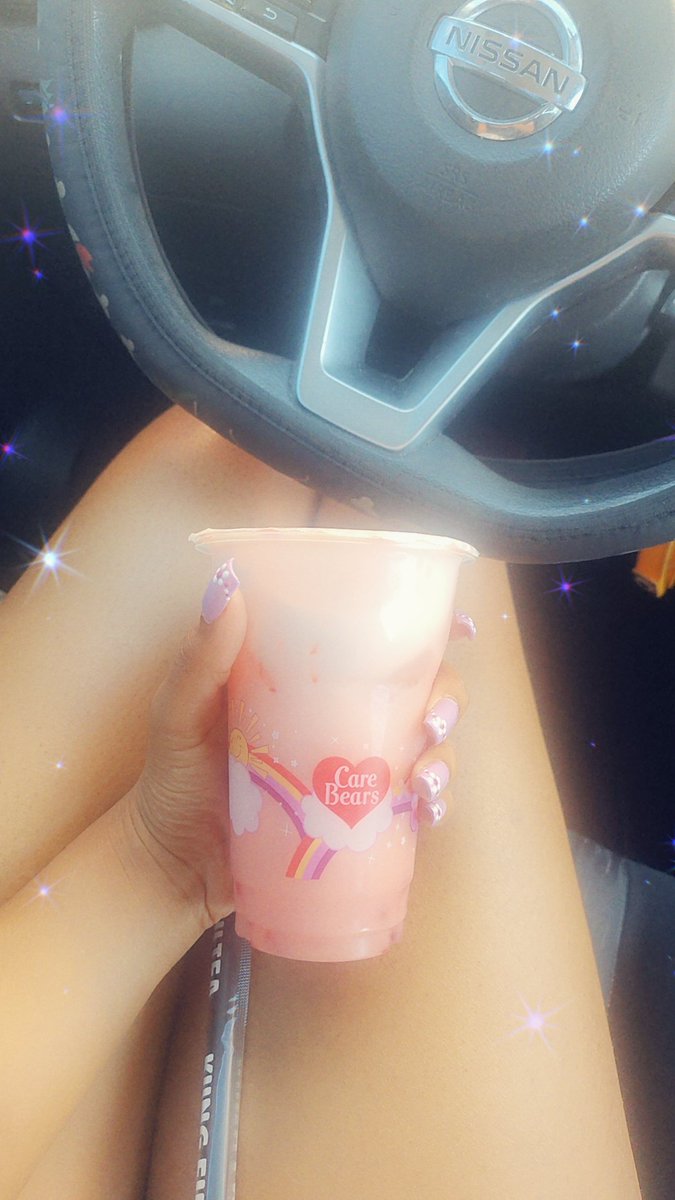 Nela Sweets tweet media