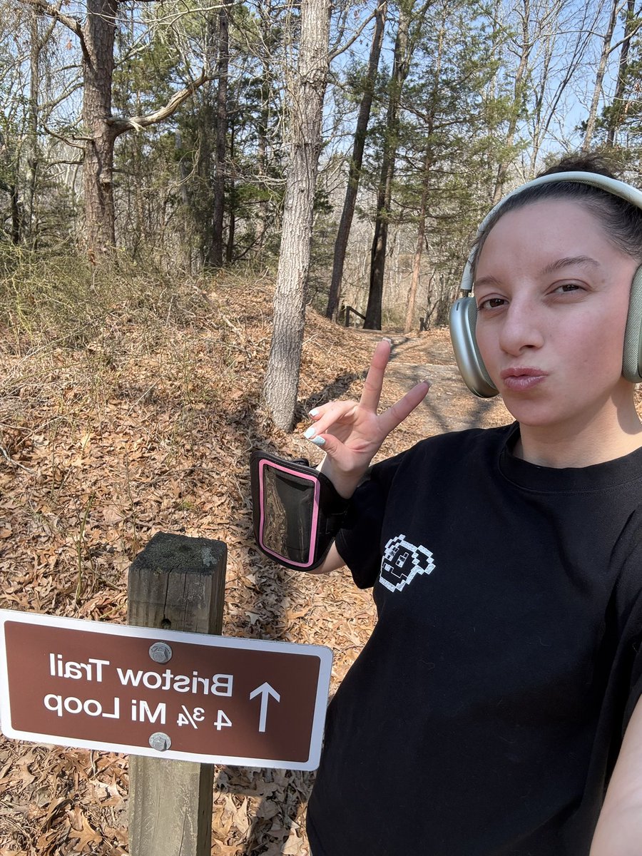 Danielle tweet media