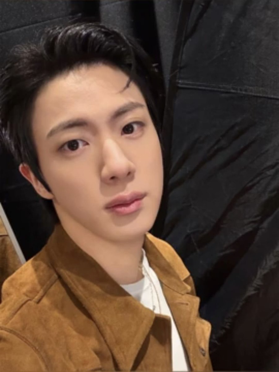 LauraM13469's tweet photo. Jin.

Thank you for coming back immediately 
Thank you for festa 2024
Thank your for all the fan events
Thank you for Run Jin
Thank you for Happy
Thank you for Echo
Thank you for all the variety shows
Thank you for the tour
Thank you for everything else

Thank you for loving us. https://t.co/GZAi02TA3P
