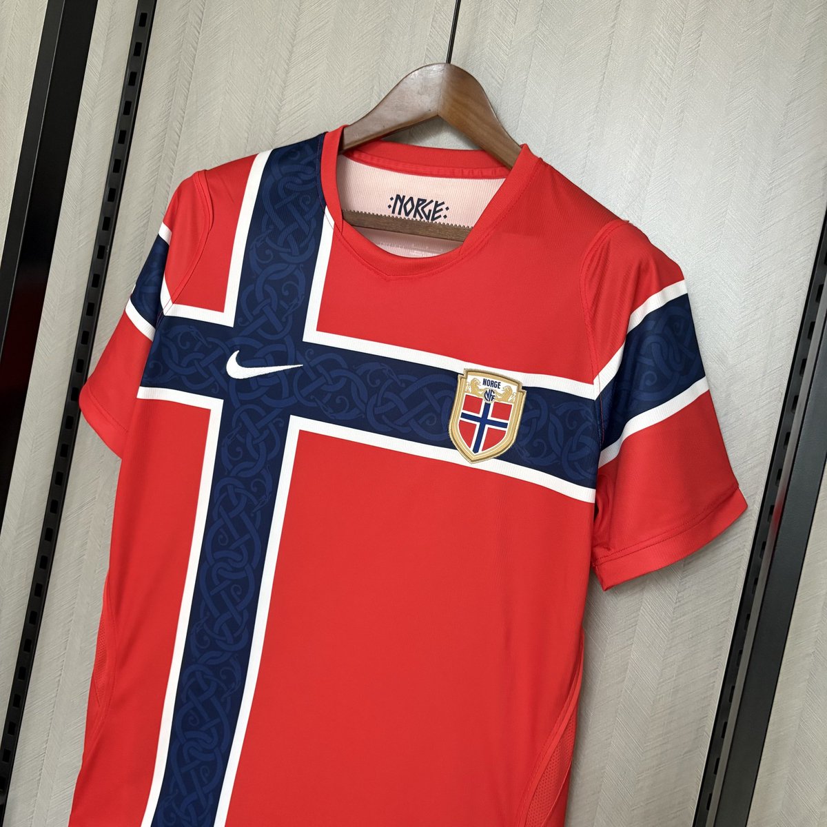 MrJersey101's tweet photo. This Norway world Cup shirt is a work of art and available now in adults sizes S-4XL 

DM to join my group with over 4000 members 

UK based customer service and excellent prices and offers 

Reviews available on request. https://t.co/d7ebXffYW9