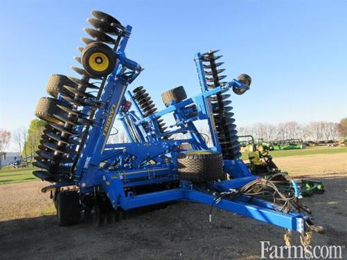FarmsPrairies's tweet image. 2023 Landoll 7350-35 ⏬

Landoll tiller for sale at @greenlandequip.

farms.com/used-farm-equi…

#ForSale
