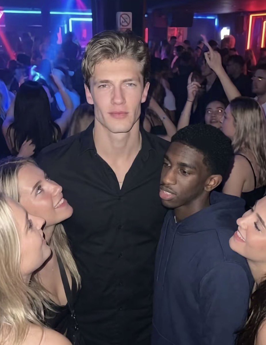 Alexander 𖤓 Nietzschean Vitalist tweet media