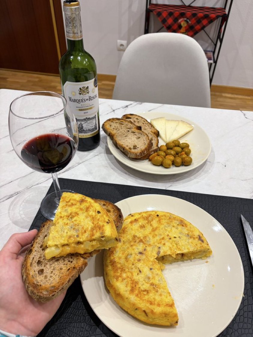 #LukitaUrisisbenizado tweet media