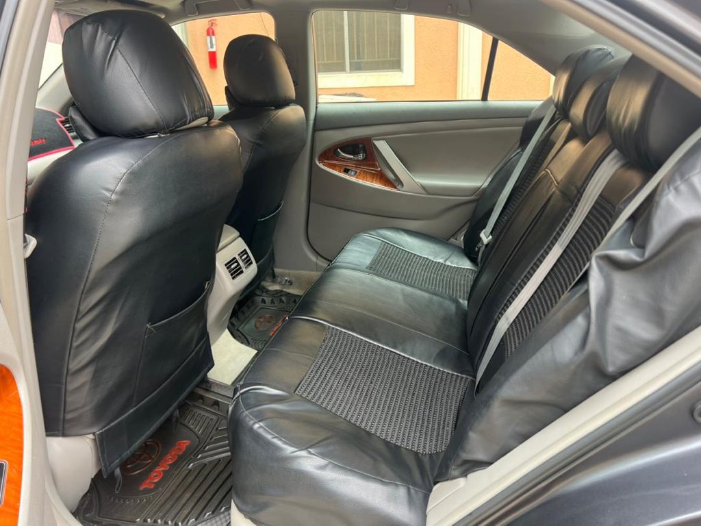 ChauffeurMac's tweet photo. 3 MONTHS REGISTERED.
Mint 2010 TOYOTA CAMRY XLE.

Keyless Entry.
Untampered Venza Engine.
Leather seats.
Verified Duty.

Price: 8.5m Net.
Location: Gwarimpa Abuja
☎️08138573913 https://t.co/su5MF4DLIO